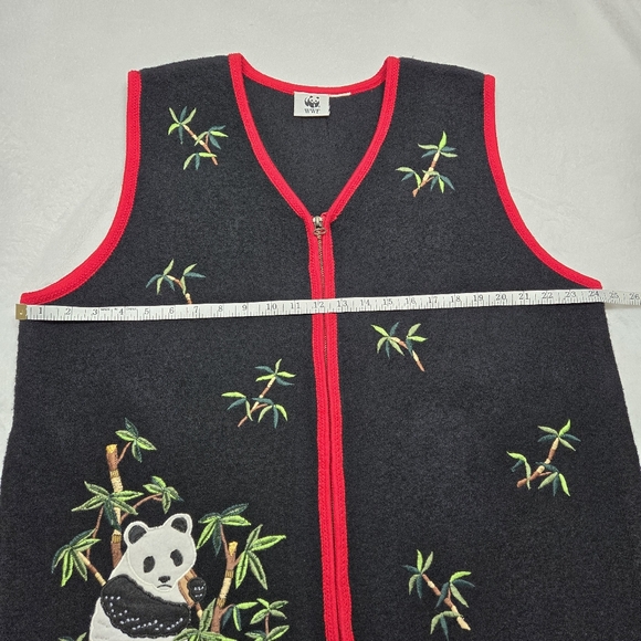 Vintage World Wildlife Fund (WWF) Boiled Wool Panda Bear Grandma Vest Size XL - Picture 8 of 9